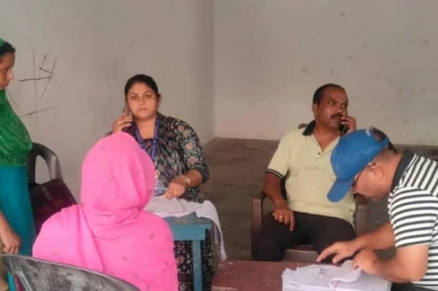 ट्रेनिंग के बाद भी BLO नहीं भर पा रहे SIR फॉर्म, नाम जुड़ने के बजाय कटने के डर से सहमे मतदाता