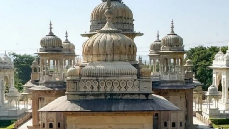जयपुर की निराली विरासत: जहां शाही श्मशान भी बना पर्यटन का केंद्र, हर साल पहुंचते हैं हजारों सैलानी