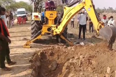 एक ही गांव में 8 संदिग्ध मौतें, 21 लोगों की नरबलि का षड्यंत्र! कब्रें खोदकर शव निकाल रही पुलिस, बिलखते परिजन