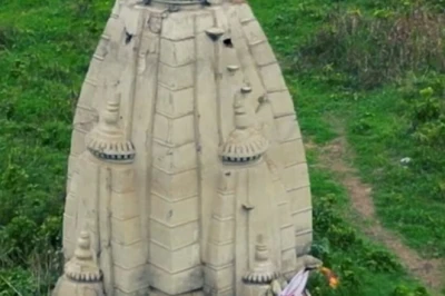 भद्रेश्वर महादेव: सदियों पुराना यह शिवालय बना अनसुलझी पहेली, हर वर्ष आधा इंच जमीन में समाता मंदिर