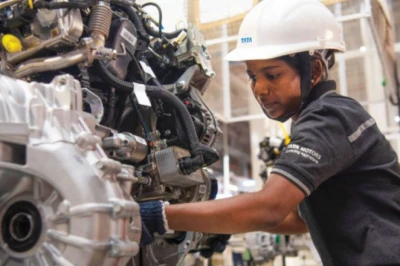 Tata Motors PV के शेयर 8.27% लुढ़के, FY27 आउटलुक से निराश निवेशकों ने की भारी बिकवाली