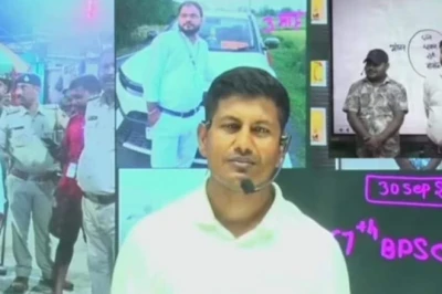 खान सर ने जिसे RO बताकर किया था सम्मानित, वह निकला डाटा एंट्री ऑपरेटर; विपिन सर ने किया फर्जीवाड़े का खुलासा