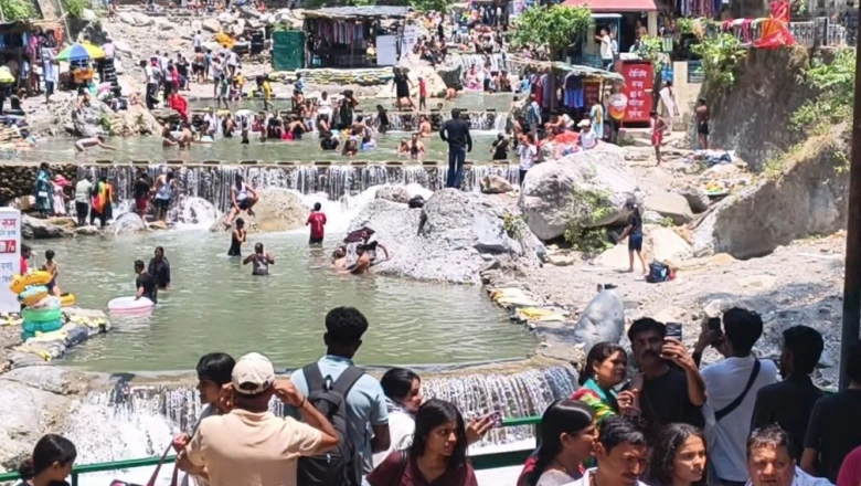 'यहां तो कश्मीर से भी ज्यादा खर्च', देहरादून पहुंचते ही पर्यटकों की जेब पर भारी मार, सुरेश बोले- बाहरी समझकर वसूली