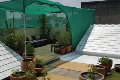 गर्मी में तपती छत बनाती है घर को तंदूर? इन आसान उपायों से रखें छत ठंडी, एसी-कूलर पर भी कम होगी निर्भरता