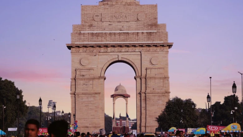 इस्लामाबाद के कॉल सेंटर से दिल्ली को दहलाने की साजिश, ISI हैंडलर शहजाद भट्टी के 8 सदस्यीय आतंकी मॉड्यूल का भंडाफोड़