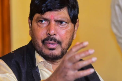 महिला आरक्षण से जुड़ा परिसीमन बिल जुलाई में पास करा सकती है सरकार, रामदास अठावले का दावा