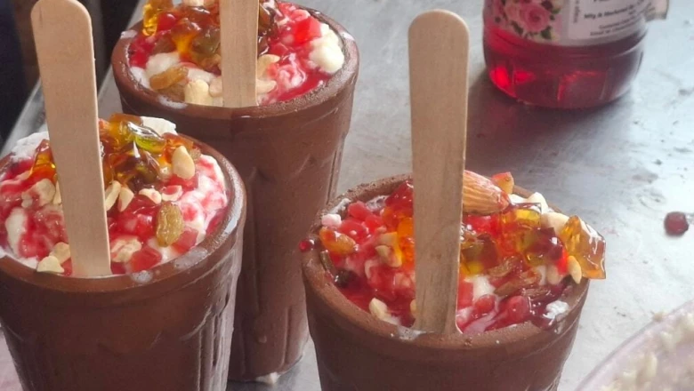 Agra की मशहूर 'जादुई' Kulhad Lassi: 30 साल पुरानी विरासत और स्वाद का अनोखा संगम