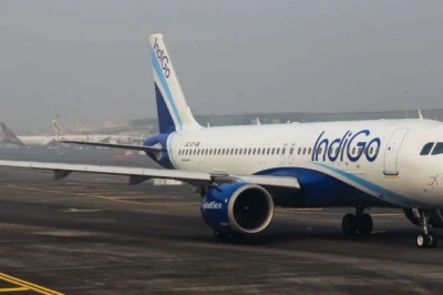Kolkata एयरपोर्ट पर इंडिगो फ्लाइट पर गिरी आसमानी बिजली, 147 लोग थे सवार