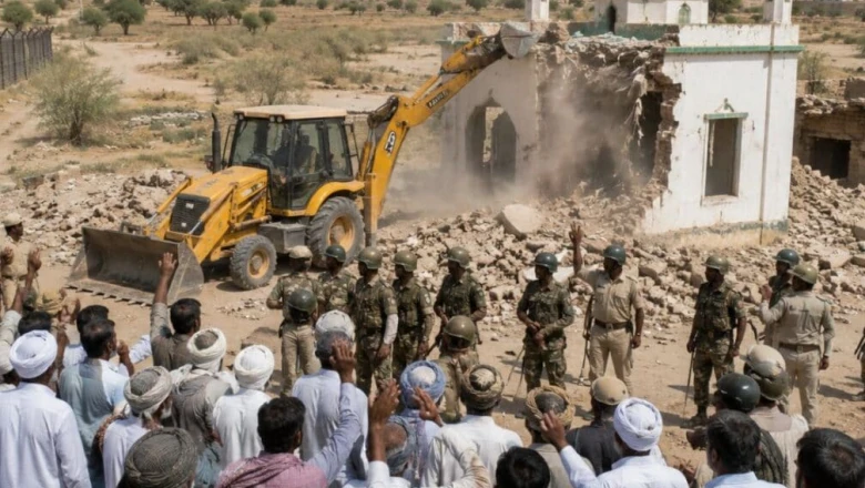 Barmer Encroachment Drive: बाड़मेर के गडरारोड में हटा अवैध कब्जा, ग्रामीणों ने लगाया मस्जिद गिराने का आरोप