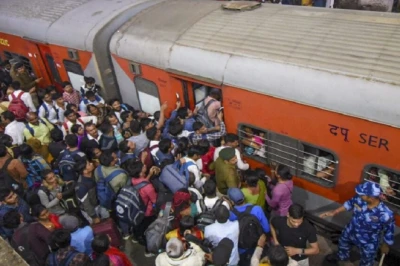 NEET री-एग्जाम के लिए Railway का बड़ा ऐलान, 20-21 जून को चलेंगी स्पेशल ट्रेनें