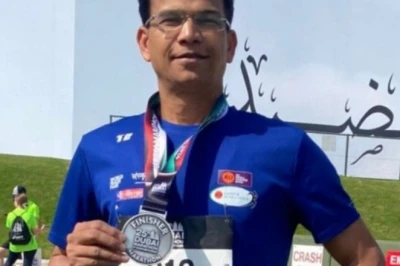 Comrades Marathon 2026: कोटा के Narendra Awasthi ने 86 किलोमीटर की दौड़ पूरी कर जीता Robert Mtshali मेडल