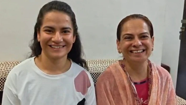 Success Story: हार्डवेयर व्यापारी की बेटी Kanisha Dayani ने पहले ही प्रयास में पास की CA फाइनल परीक्षा
