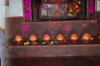 Koderma का प्रसिद्ध शीतला माता मंदिर: 100 साल से भी पुराना है इतिहास