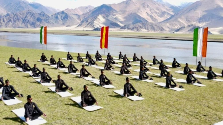 13780ft ऊंचाई पर ITBP जवानों का योग प्रदर्शन, बर्फीली चोटियों पर रचा इतिहास