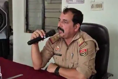 UP: पुराने गुंडे मिट्टी में मिल गए, नए भी मिल जाएंगे, Rasra कोतवाल की माफियाओं को सख्त चेतावनी