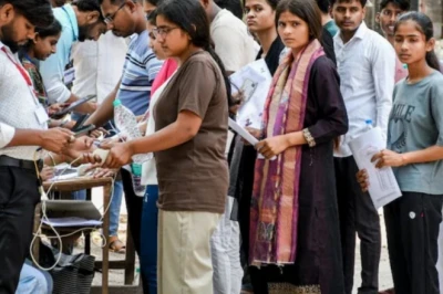 NEET Re-Exam: फर्जीवाड़े को रोकने के लिए MBBS छात्रों की छुट्टियां रद्द, परीक्षा तक कैंपस में रहने का फरमान