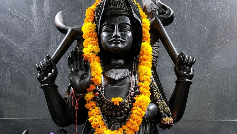 Shani Pradosh Vrat 2026: जानिए शनि प्रदोष व्रत की सही तारीख और पूजा का शुभ मुहूर्त