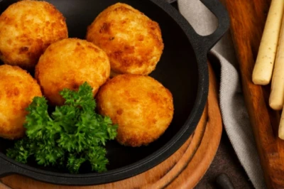 Sirf Aloo se banayein chatpata aur crispy nashta, har koi karega tareef