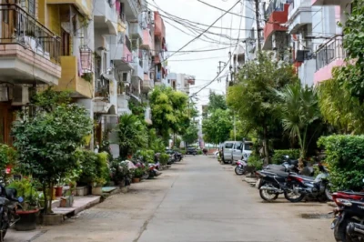 Noida Sector-15 में पार्किंग विवाद के दौरान 77 वर्षीय Prakash Chandra की मौत, IIT ग्रेजुएट पड़ोसी पर केस दर्ज