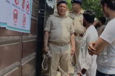 सीतामढ़ी में हथकड़ी पहनकर NEET परीक्षा देने पहुंचा कैदी, कोर्ट से मिली थी अनुमति