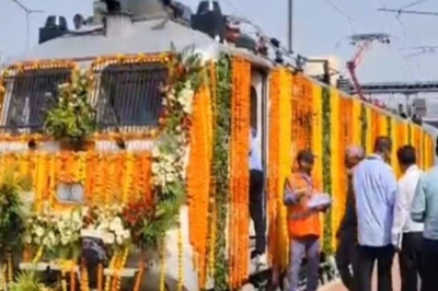 बीकानेर-साबरमती डेली ट्रेन सेवा का शुभारंभ, रेल मंत्री अश्विनी वैष्णव ने दिखाई हरी झंडी