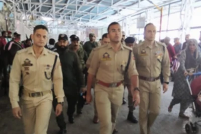 वैष्णो देवी यात्रा मार्ग पर अचानक पैदल निकले रियासी एसएसपी, सुरक्षा और व्यवस्थाओं का लिया जायजा
