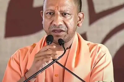 लखनऊ अग्निकांड के बाद सक्रिय मुख्यमंत्री योगी आदित्यनाथ, रद्द किए सभी आधिकारिक दौरे