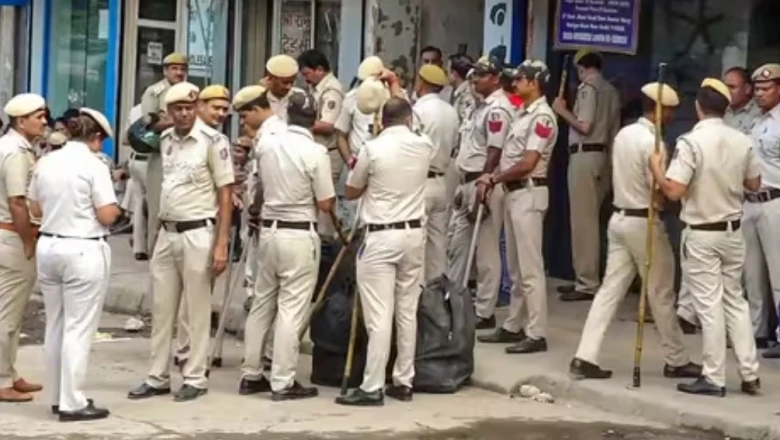 दिल्ली: सोशल मीडिया पर हिंदू बनकर शाकिब ने महिला के साथ किया दुष्कर्म, धर्म बदलने का बनाया दबाव