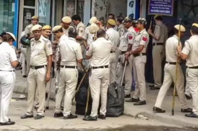 दिल्ली: सोशल मीडिया पर हिंदू बनकर शाकिब ने महिला के साथ किया दुष्कर्म, धर्म बदलने का बनाया दबाव