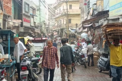 झांसी की जान है मानिक चौक: सदियों पुराने इस बाजार में आज भी जिंदा है शहर का इतिहास