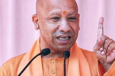 लखनऊ अग्निकांड के बाद सख्त हुए सीएम योगी, कहा- बेसमेंट में कोचिंग और नर्सिंग होम पर रोक