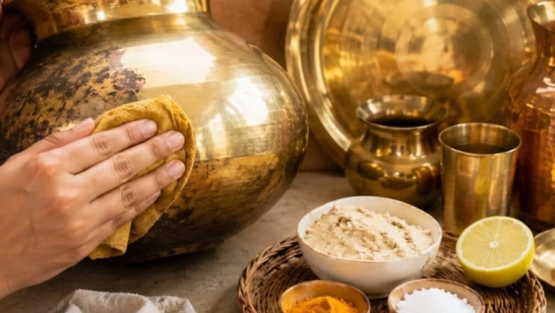 बिना मेहनत तांबे और पीतल के बर्तनों को चमकाएं, घर की इन 4 चीजों से बनाएं असरदार क्लीनर