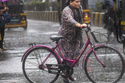 मुंबई में प्री-मानसून बारिश से मिली उमस से राहत, अगले 48 घंटों में मानसून दस्तक देने को तैयार