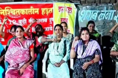 बालाघाट में शराब दुकान के खिलाफ महिलाओं का अनोखा संघर्ष, 73 दिनों से जारी है धरना