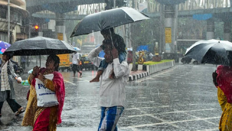 आज का मौसम: मुंबई में भारी बारिश का रेड अलर्ट, दिल्ली में गर्मी का प्रकोप जारी