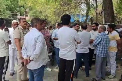 सोनीपत में लापरवाही का बड़ा मामला: 7 महीने के मासूम की संदिग्ध मौत, क्लीनिक छोड़ फरार हुआ डॉक्टर