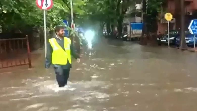 मुंबई में मानसून का रौद्र रूप: भारी बारिश से थम गई रफ्तार, रेड अलर्ट जारी