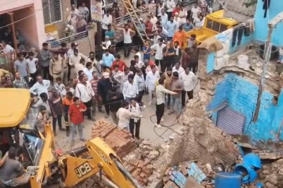 उज्जैन में दर्दनाक हादसा, 50 साल पुराना मकान ढहने से 12 साल के बच्चे की मौत