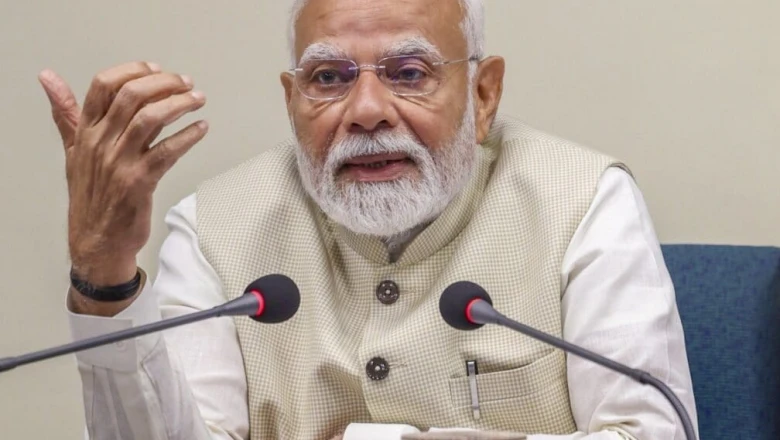 30 हजार करोड़ की परियोजनाओं पर पीएम मोदी सख्त, अधिकारियों को समय सीमा में काम पूरा करने के निर्देश