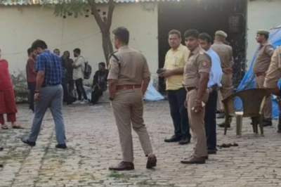 मुजफ्फरनगर का खौफनाक सच: फैक्ट्री में बंधक बनाकर मजदूरों को खिलाते थे सूखी रोटियां, पिटबुल कुत्तों से फैलाते थे दहशत