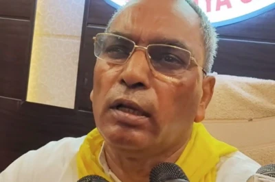 अखिलेश यादव के PDA पर ओमप्रकाश राजभर का तीखा हमला, कहा- A से आतंकवादी भी कह सकते हैं