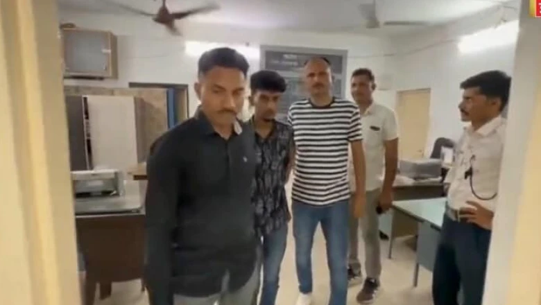 द्वारका में पकड़ा गया शातिर चोर, ज्वैलरी शॉप से चुराई थीं सोने की चेन