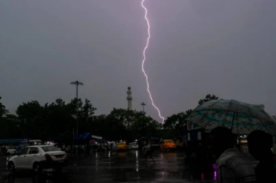 मानसून की रफ्तार तेज, यूपी और उत्तराखंड समेत कई राज्यों में भारी बारिश का अलर्ट