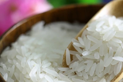 चेहरे पर एक हफ्ते तक चावल का पानी लगाने से आता है गजब का निखार, जानें स्किन केयर एक्सपर्ट की सलाह