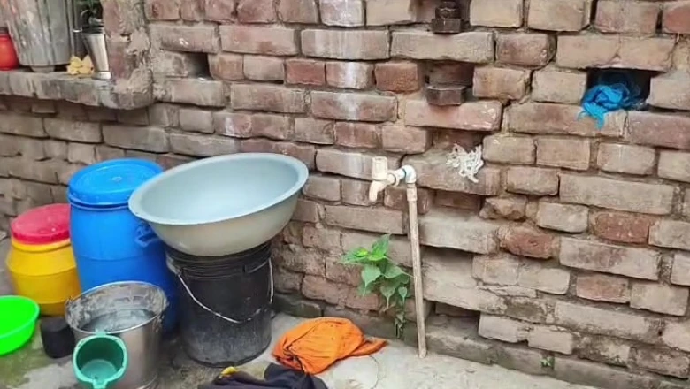 भागलपुर में पीने के पानी के लिए मचा हाहाकार, खाली बर्तनों के साथ ग्रामीणों ने नेशनल हाईवे पर किया प्रदर्शन