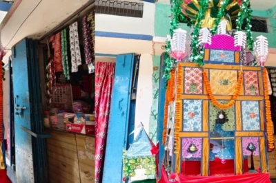 उत्तर प्रदेश के बलिया में 10 पीढ़ियों से एक हिंदू परिवार निभा रहा है ताजिया निकालने की अनोखी परंपरा