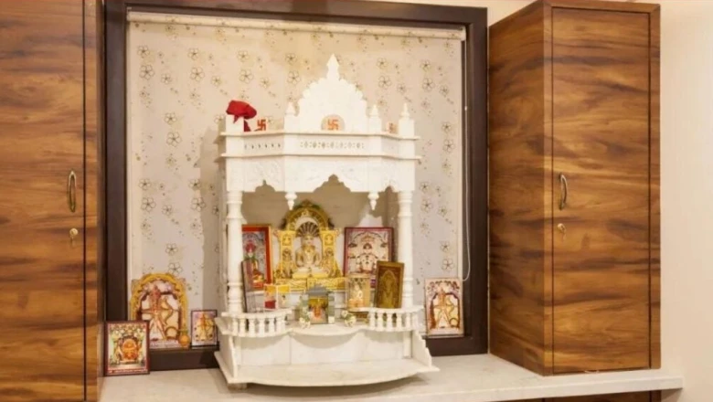 पूजा घर में मूर्तियों की संख्या और आकार का क्या है नियम, जानिए वास्तु और ज्योतिष की सटीक सलाह
