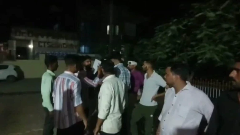 सीकर में शादी समारोह बना अखाड़ा, पटाखे को लेकर बारातियों और ग्रामीणों में जमकर चले लात-घूंसे