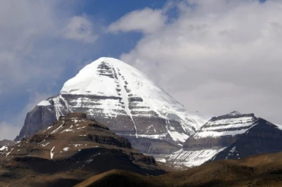 कैलाश मानसरोवर यात्रा को लेकर विदेश मंत्रालय सख्त, निजी टूर ऑपरेटरों के जरिए जाने वाले तीर्थयात्रियों के लिए जारी की एडवाइजरी
