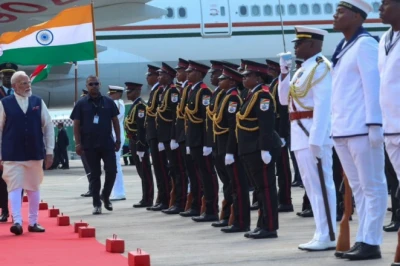 सेशेल्स दौरे पर प्रधानमंत्री मोदी: रक्षा से डिजिटल पेमेंट तक 19 समझौतों पर मुहर, जानें भारत को क्या मिला